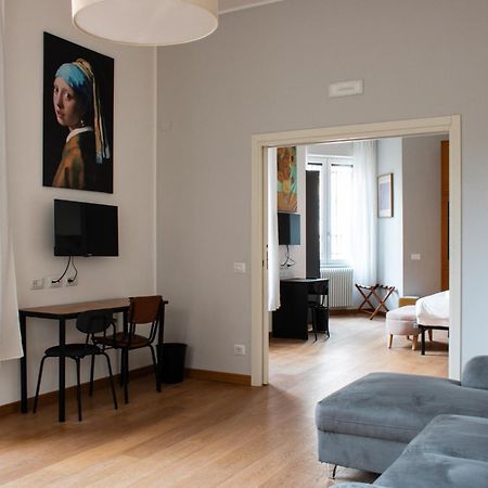 Rrrapido Holy Suites And Rooms - Via Sardegna Милан Экстерьер фото