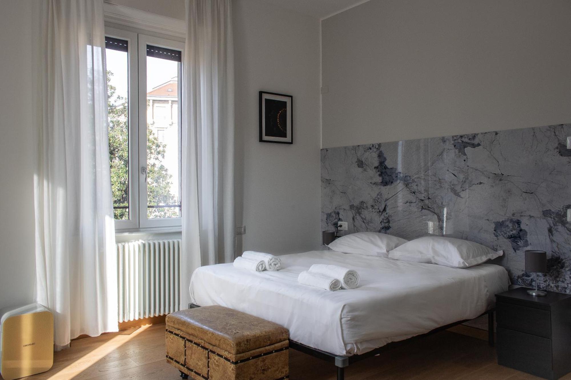 Rrrapido Holy Suites And Rooms - Via Sardegna Милан Экстерьер фото