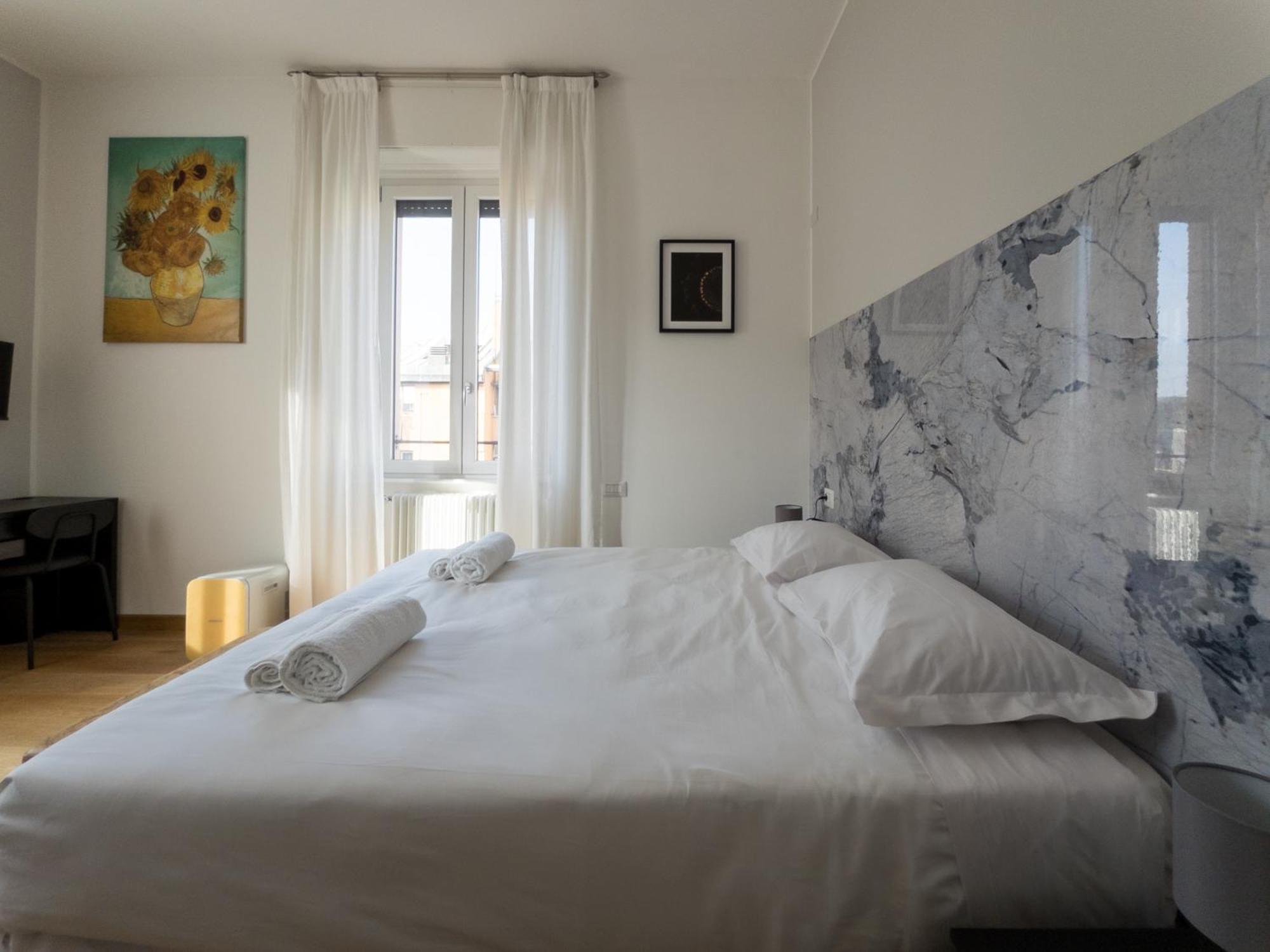 Rrrapido Holy Suites And Rooms - Via Sardegna Милан Экстерьер фото